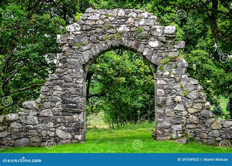 Old Stone Entrance Wall In Green Garden Stock Photo - Image: 39104923