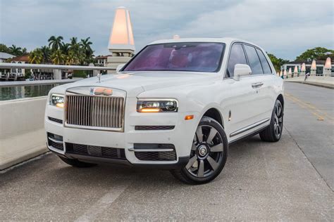 Rolls Royce - Cullinan White | Car Cruiser