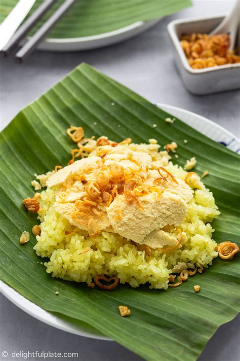 Vietnamese Sticky Rice with Hand-Cut Mung Bean (Xoi Xeo) - Delightful Plate