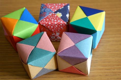 Origami Cube tutorial - Origami Mommy | Origami easy, Origami cube ...