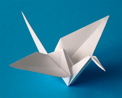 File:Origami-crane.jpg