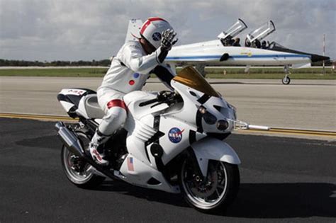 Kawasaki ZZR1400 NASA Tribute - way2speed