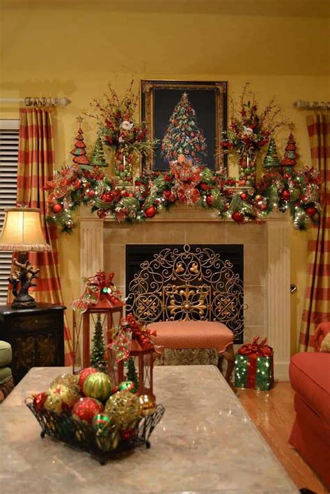 50+ Absolutely fabulous Christmas mantel decorating ideas