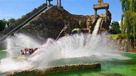 Gardaland visitors' tips and getting there by bus, train or car