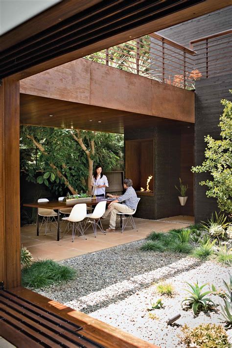 51 Captivating Courtyard Designs That Make Us Go Wow