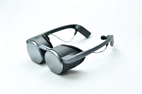 Panasonic Develops World's First1 HDR Capable UHD VR Eyeglasses ...