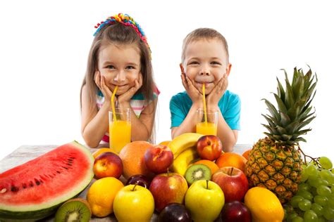 4 Fun & Unique Ways to Eat Fruit This Summer - The Kidds Place