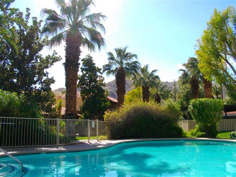 The pool at the Oasis Resort, Palm Springs, CA | Desert resort, Resort ...