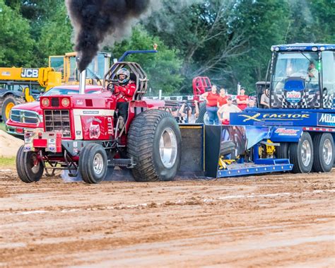 Lucas Oil Pro Pulling League/XCALIBER Truck & Tractor Pull – Lincoln ...