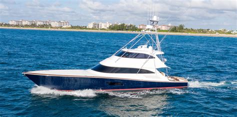 2017 Viking Enclosed Bridge | Yachts360