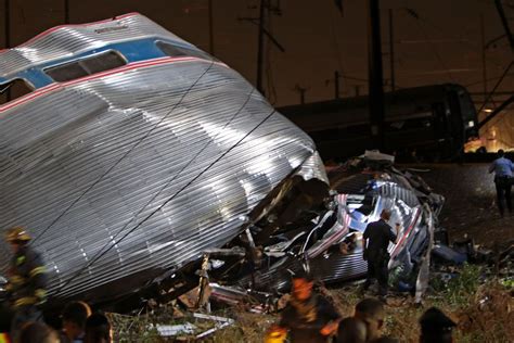 Horrific Photos Show Scene Of Deadly Amtrak Crash | HuffPost Latest News