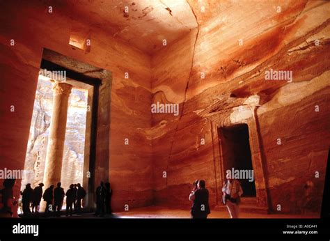 PETRA inside the AL KHAZNEH the treasury at the end of the SIQ rose red ...