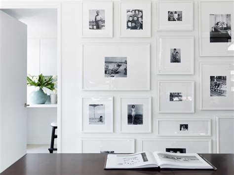 Eye Candy: 10 Gallery Walls Done Right | House and home magazine, Wall ...