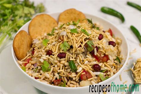 Bhel puri recipe | Bhel puri chaat | Bombay bhel recipe | How to make ...