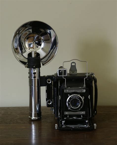 Graflex Miniature Speed Graphic Press Camera Flash