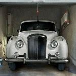 Interesting and Funny Garage Door Murals - Zero To 60 Times