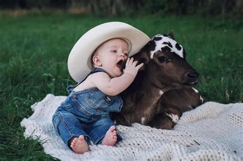 Pin by Kelshundra Frye on Photoshoot ideas | Country baby boy, Country ...