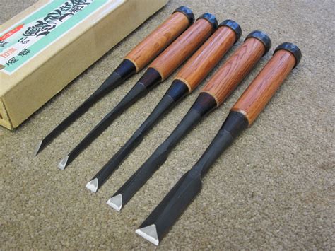 David Barron Furniture: Japanese Dovetail Chisels