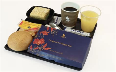 Singapore Airlines Is Serving Meals In Paper Boxes For Premium Economy ...