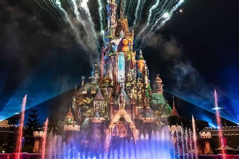 New Momentous Fireworks at Hong Kong Disneyland - Disney Tourist Blog