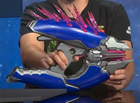 Nerf LMTD Halo Needler Dart-Firing Blaster at Hasbro Pulse Con 2021 ...