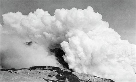 Katmai Volcano Erupting Photograph by Library Of Congress/science Photo ...