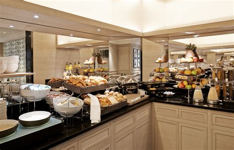 Breakfast at Le Grand Hotel du Palais Royal – Prête-Moi Paris