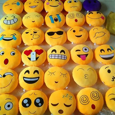 Emoji Pillows - Door Gift