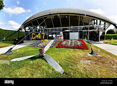 Airborne museum at Sainte Mere l'Eglise, Normandy, France Stock Photo ...