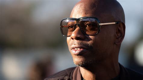 Dave Chappelle’s latest comedy set isn’t funny -- and that’s a good thing