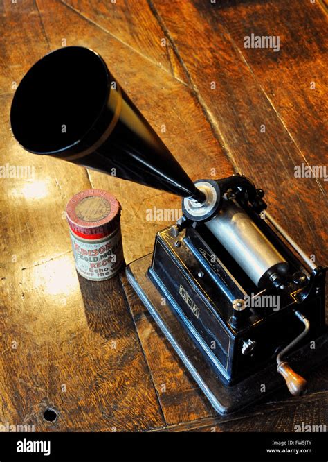 Phonograph cylinder edison hi-res stock photography and images - Alamy