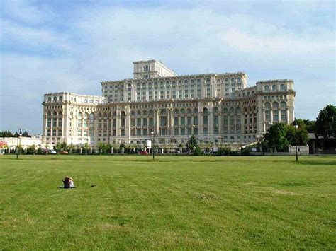 Palatul Parlamentului din Bucuresti, obiective turistice Bucuresti