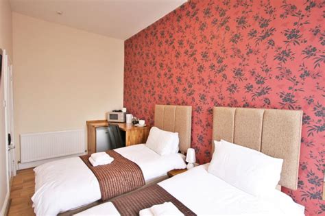 Cheap Hotels in Cheltenham - Roomsbooked