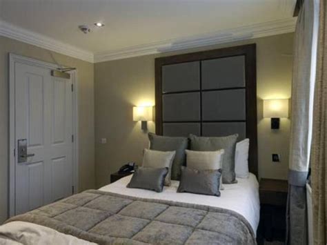 Langham Court Hotel in London - Room Deals, Photos & Reviews