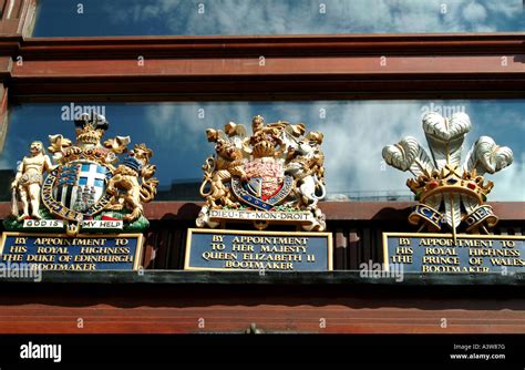 Swaine Adeney Brigg shop in St James London Stock Photo - Alamy