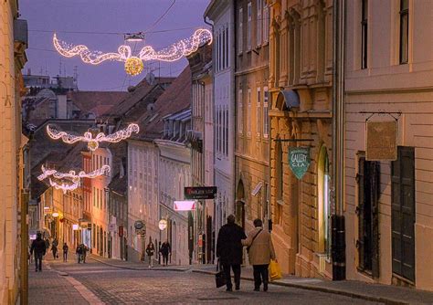 Zagreb Christmas Market 2024: Advent in Zagreb - Jetsetting Fools