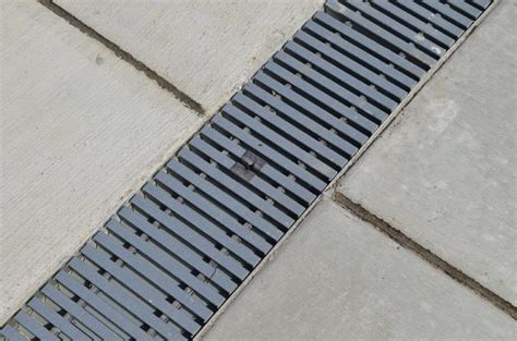 Fiberglass Grating | FRP | Trench Drain Systems