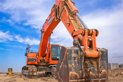 Backhoe Vs. Excavator: Core Differences Between Machines | Heavy ...