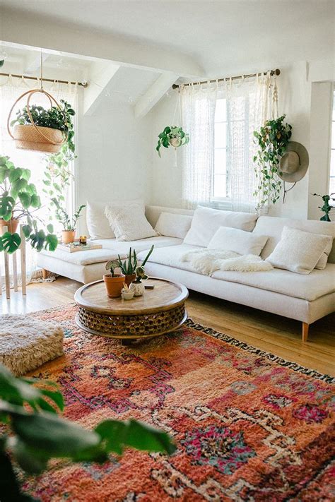 Small Space Squad Home Tour: Sara Toufali | House interior, Interior ...