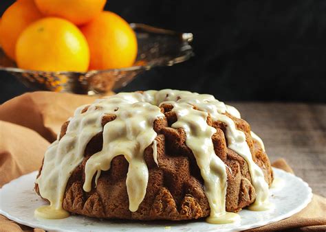 Cara Cara Orange Bundt Cake - This moist and rich bundt cake has a fine ...