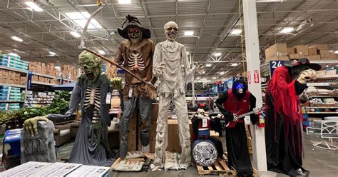 NEW Lowe's Halloween Decorations | Giant Mummy, Scarecrow, Zombie ...