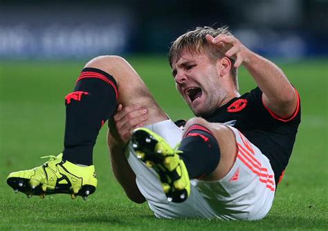 WARNING GRAPHIC CONTENT: Luke Shaw suffers horror injury in Man United ...