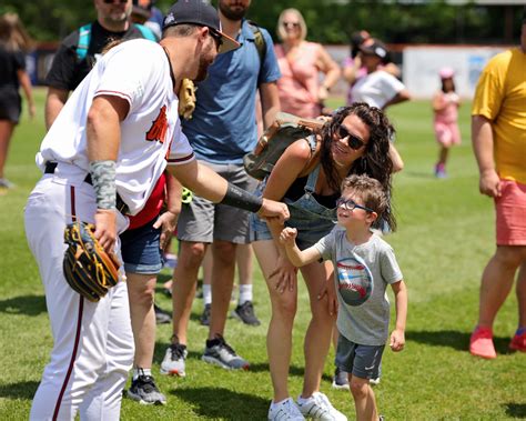 Jul 9 | Schaumburg Boomers “Bark in the Park” | Palatine, IL Patch