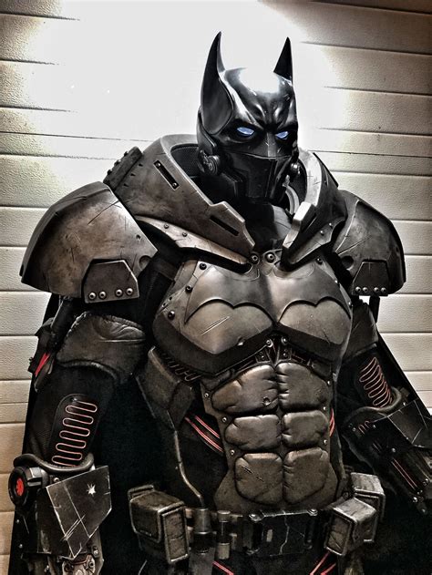 Homemade Batman Suit Might be the Coolest Yet, Stands 7-Feet-Tall ...