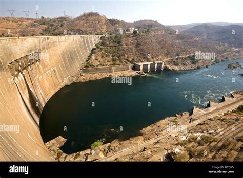 Kariba Dam, dam wall with hydroelectric plant, Zambia, Zimbabwe, Africa ...