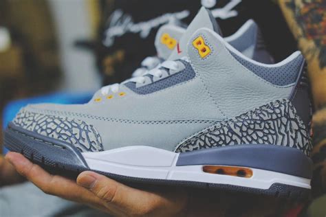 DETAILED LOOKS AT THE AIR JORDAN 3 COOL GREY | DailySole