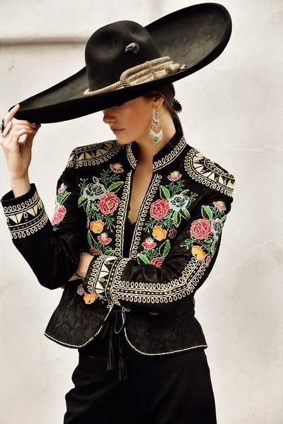 Mariachi Jacket | Traje de mariachi mujer, Vestimenta mexicana ...