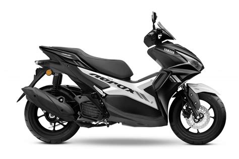 Yamaha Aerox 155 Gets a New & Attractive Black Colour