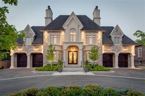 Custom Luxury Homes | Luxury homes exterior, House exterior, Luxury ...