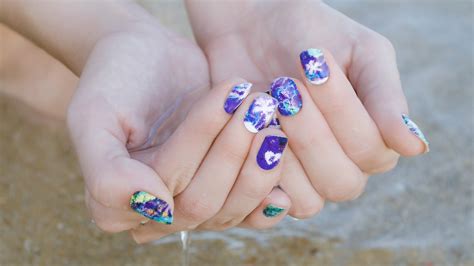 15 Best Brands for Nail-Art Stickers and Wraps — Stick-On Nails | Allure